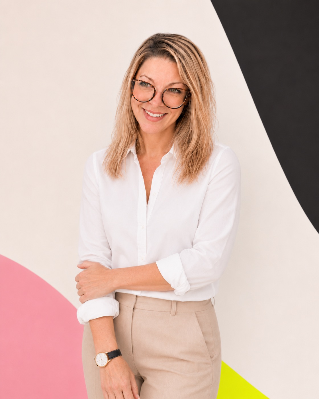 Sara González en un retrato profesional vinculado a estrategia y formación